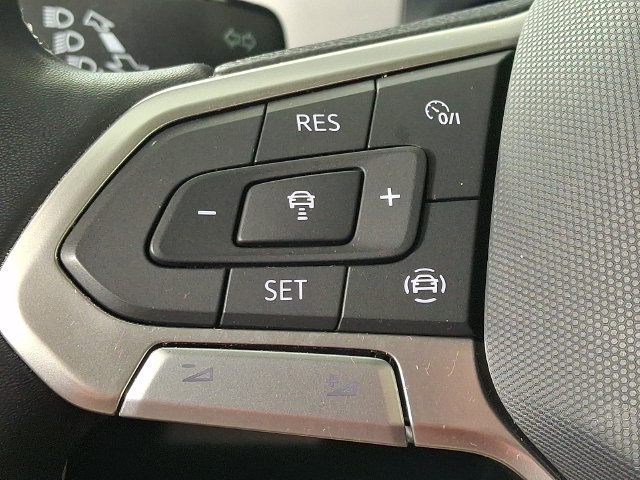 Used 2023 Volkswagen Atlas SE w/ Panoramic Sunroof Package AWD/4WD image 23