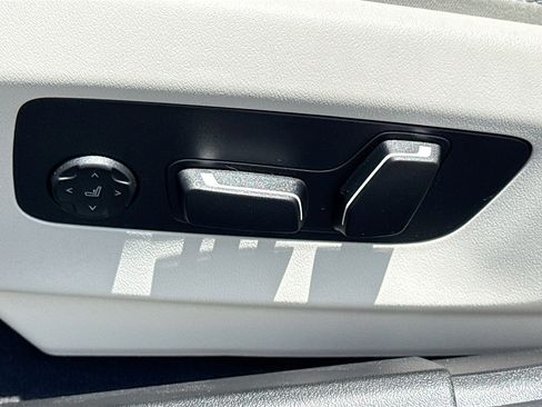 New 2027 BMW 530i w/ Premium Package RWD image 25