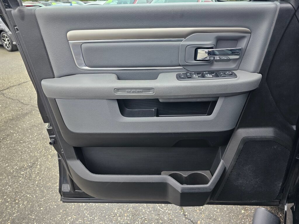 Used 2019 RAM 1500 Warlock AWD/4WD image 19