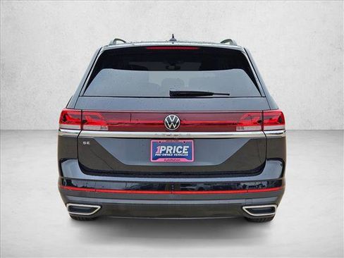 Used 2024 Volkswagen Atlas SE FWD image 7