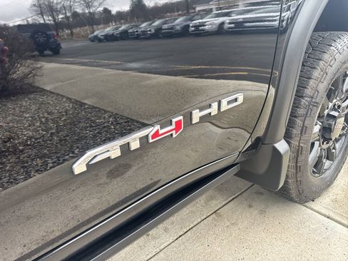 Used 2025 GMC Sierra 2500 AT4 w/ AT4 Premium Plus Package image 51