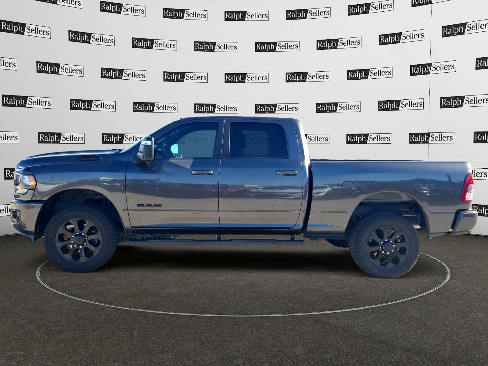 Used 2024 RAM 2500 Big Horn w/ Night Edition AWD/4WD image 3