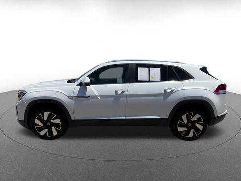Used 2026 Volkswagen Atlas Cross Sport SE AWD/4WD image 8