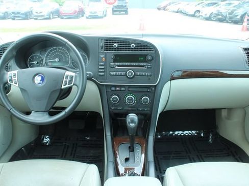 Used 2008 Saab 9-3 2.0T w/ Moonroof Package FWD image 16