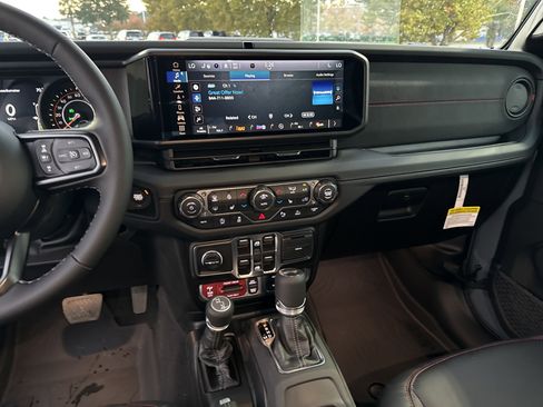 New 2026 Jeep Wrangler Unlimited Rubicon w/ Safety Group image 24