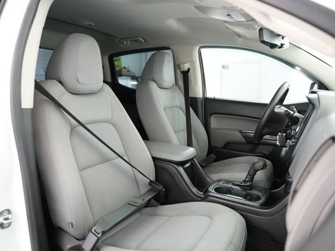 Used 2017 GMC Canyon 2WD Crew Cab w/ Convenience Package image 44