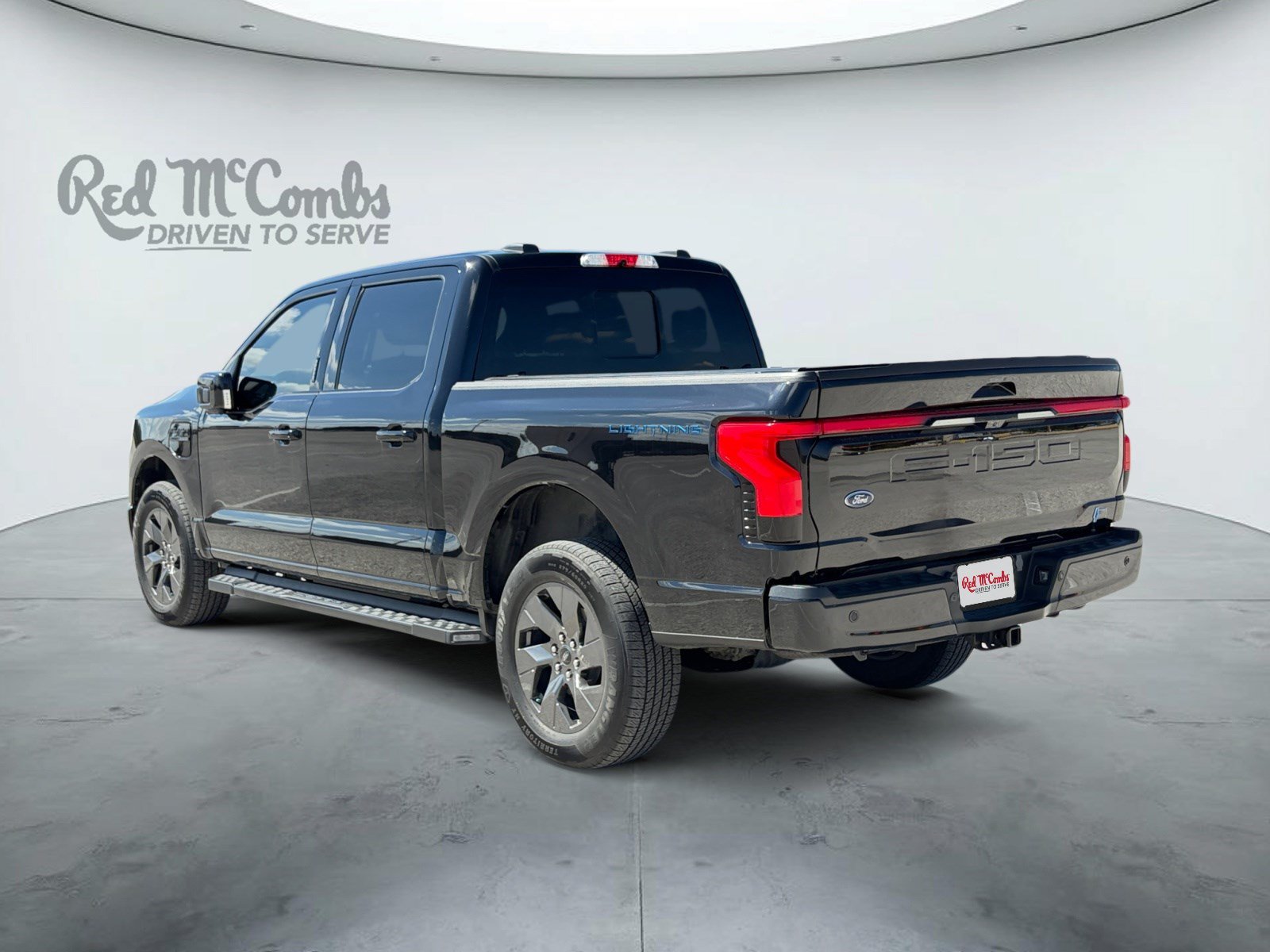 Used 2023 Ford F150 Lightning Lariat AWD/4WD image 7