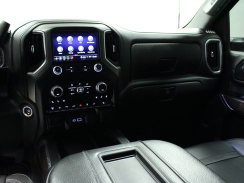 Used 2022 GMC Sierra 2500 Denali AWD/4WD image 19