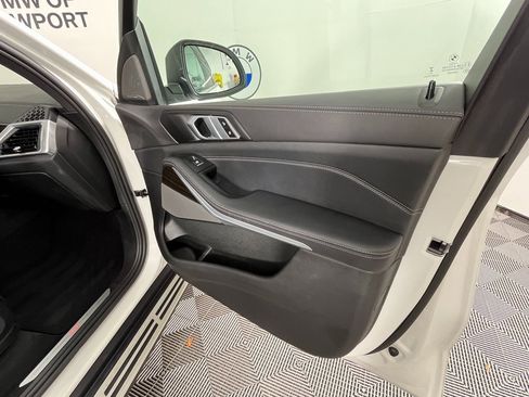 Certified 2024 BMW X5 xDrive50e w/ Premium Package image 25