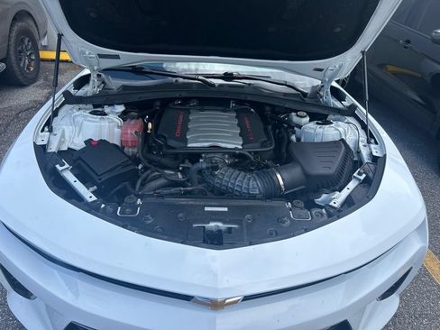 Used 2016 Chevrolet Camaro SS RWD image 2