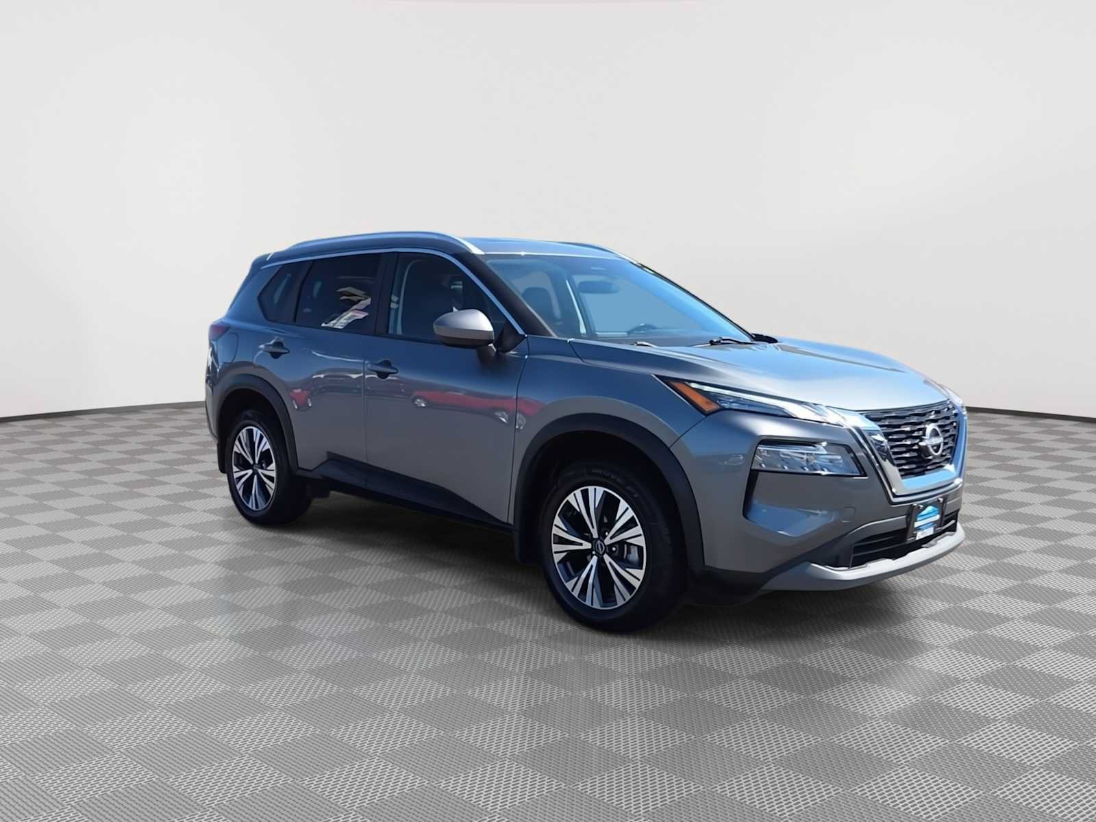 Used 2023 Nissan Rogue SV w/ SV Premium B Package AWD/4WD image 2