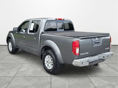 Used 2016 Nissan Frontier SV w/ SV Value Truck Package AWD/4WD image 6