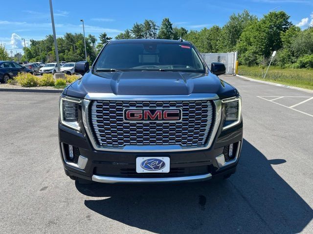 Used 2023 GMC Yukon Denali AWD/4WD image 8