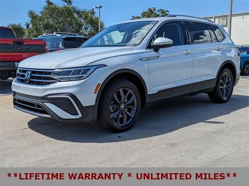 Used 2023 Volkswagen Tiguan SE image 10