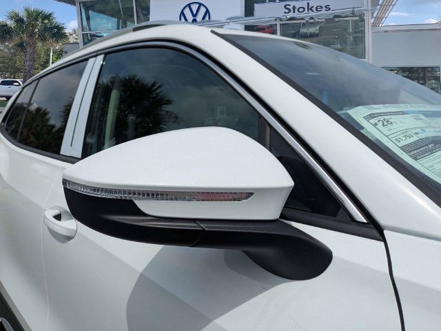 New 2026 Volkswagen Tiguan SE FWD image 11