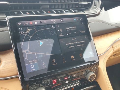 Used 2024 Jeep Grand Cherokee Summit image 20