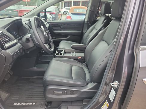 Used 2024 Honda Odyssey Touring image 16