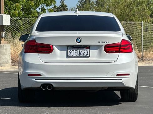 Used 2018 BMW 330i Sedan RWD image 8