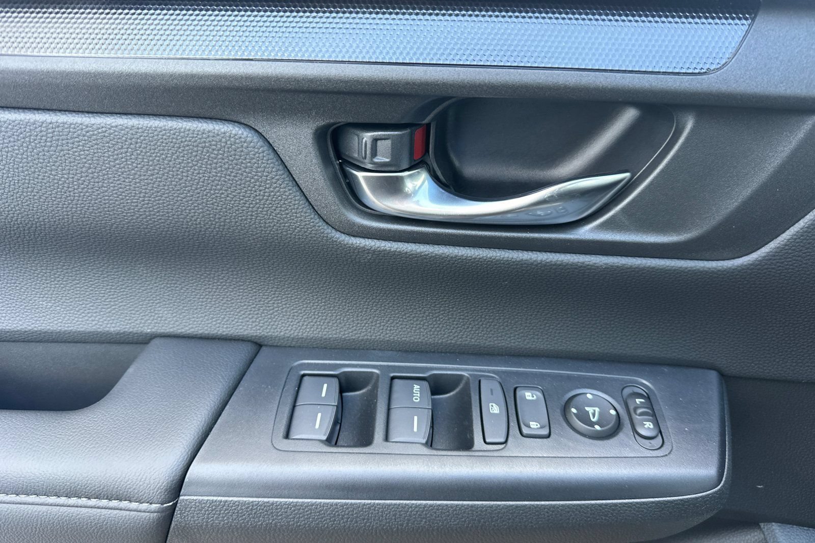 Certified 2026 Honda CR-V LX image 10