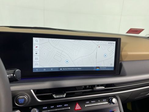 Used 2025 Hyundai Sonata Limited w/ Winter Weather Package image 18