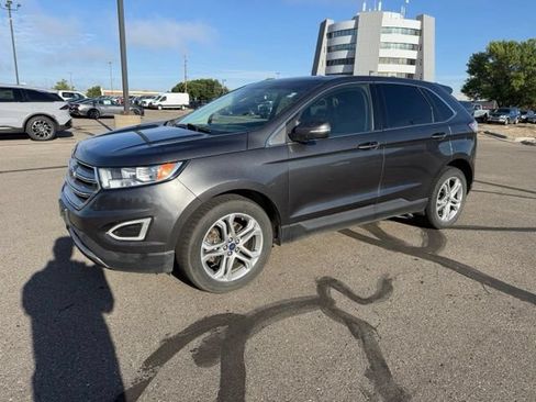 Used 2018 Ford Edge Titanium w/ Equipment Group 301A AWD/4WD image 7