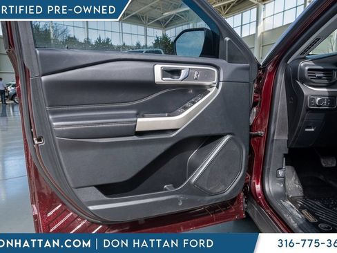 Certified 2022 Ford Explorer XLT w/ Class IV Trailer Tow Package AWD/4WD image 15