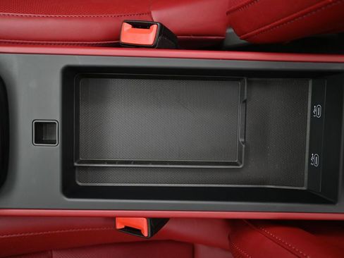 Certified 2023 Porsche 911 Carrera 4S AWD/4WD image 24