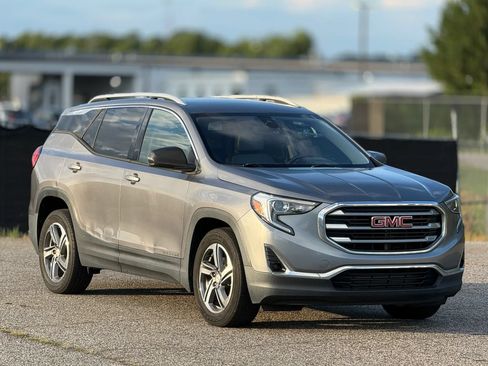 Used 2018 GMC Terrain SLT w/ Preferred Package FWD image 1