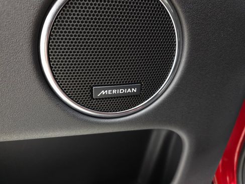 Certified 2025 Land Rover Discovery Sport S image 18