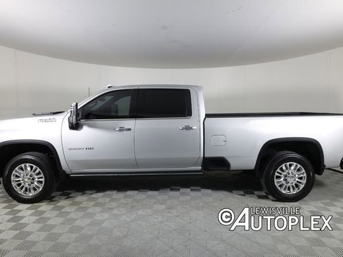 Used 2022 Chevrolet Silverado 3500 High Country w/ Technology Package AWD/4WD image 12