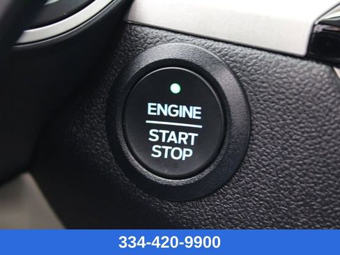 Used 2022 Ford Escape SEL w/ Class II Trailer Tow Package image 11