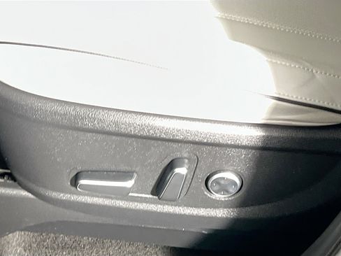 Used 2024 Hyundai Palisade SEL w/ Premium Package FWD image 15