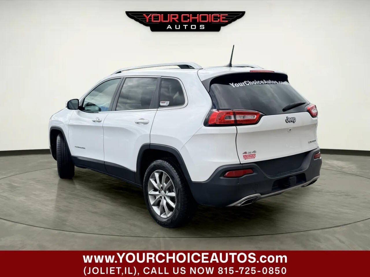 Used 2018 Jeep Cherokee Limited w/ Trailer Tow Group AWD/4WD image 3