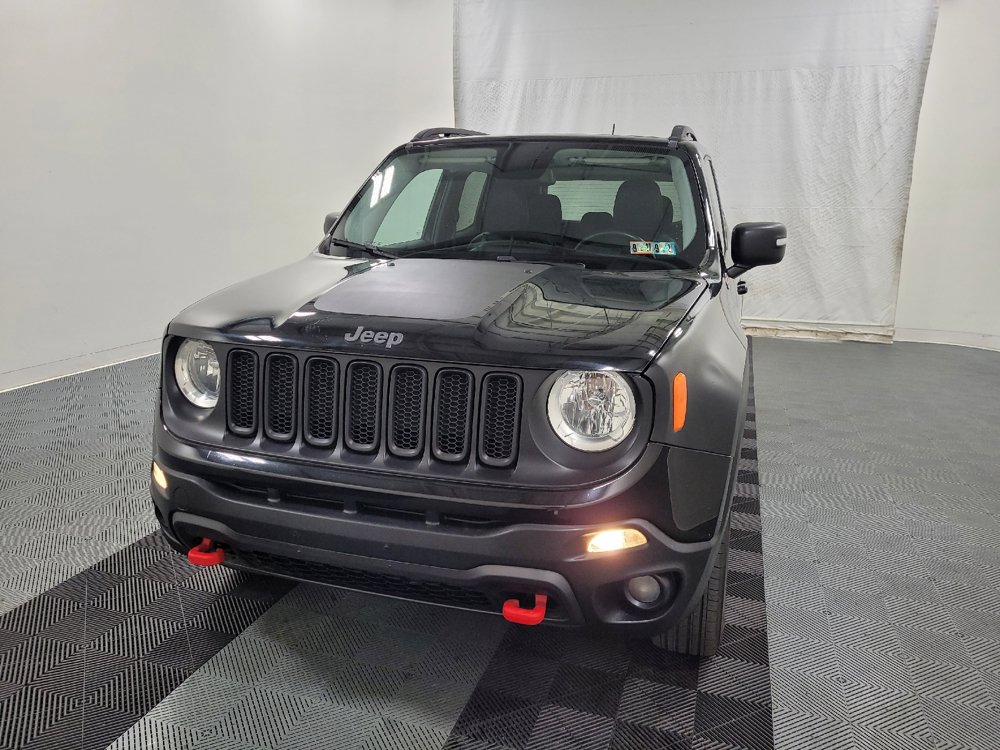 Used 2016 Jeep Renegade Trailhawk w/ Premium Trailhawk Package AWD/4WD image 15