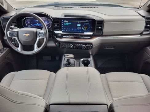 Used 2024 Chevrolet Silverado 1500 LT image 13