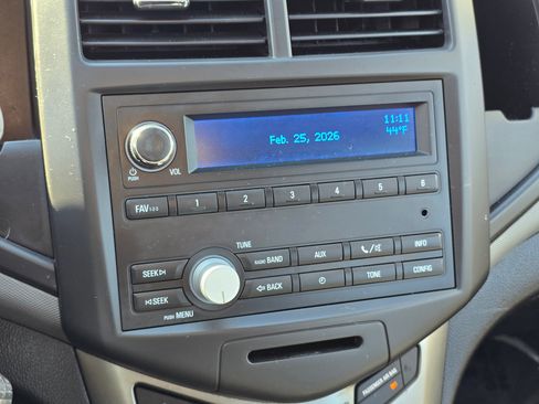 Used 2013 Chevrolet Sonic LS image 27