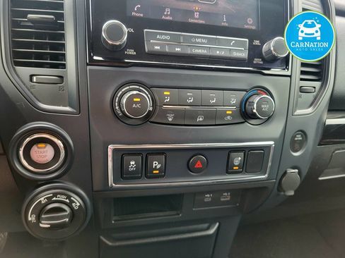 Used 2023 Nissan Titan SV AWD/4WD image 16