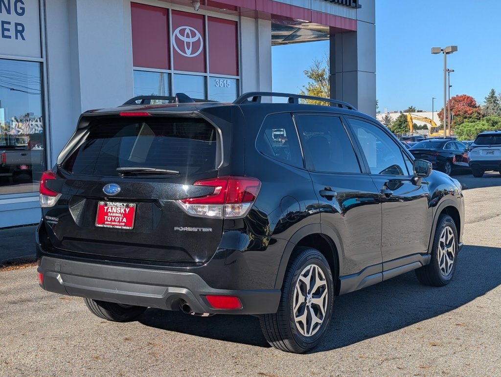 Used 2024 Subaru Forester Premium AWD/4WD image 8