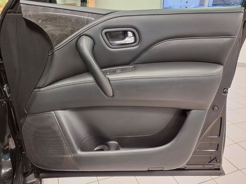 Used 2023 INFINITI QX80 Luxe w/ Cargo Package RWD image 12
