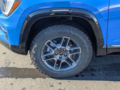 New 2026 GMC Terrain AT4 w/ Convenience Package III image 10