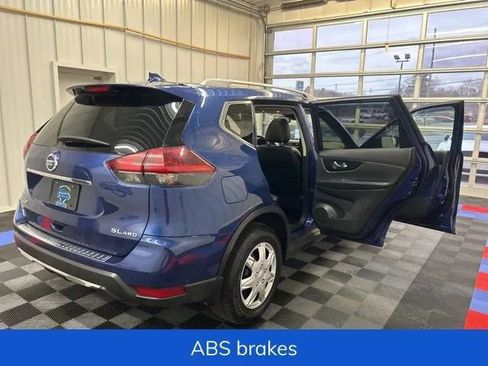 Used 2018 Nissan Rogue SL image 11