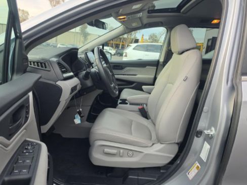 Used 2024 Honda Odyssey EX-L image 5