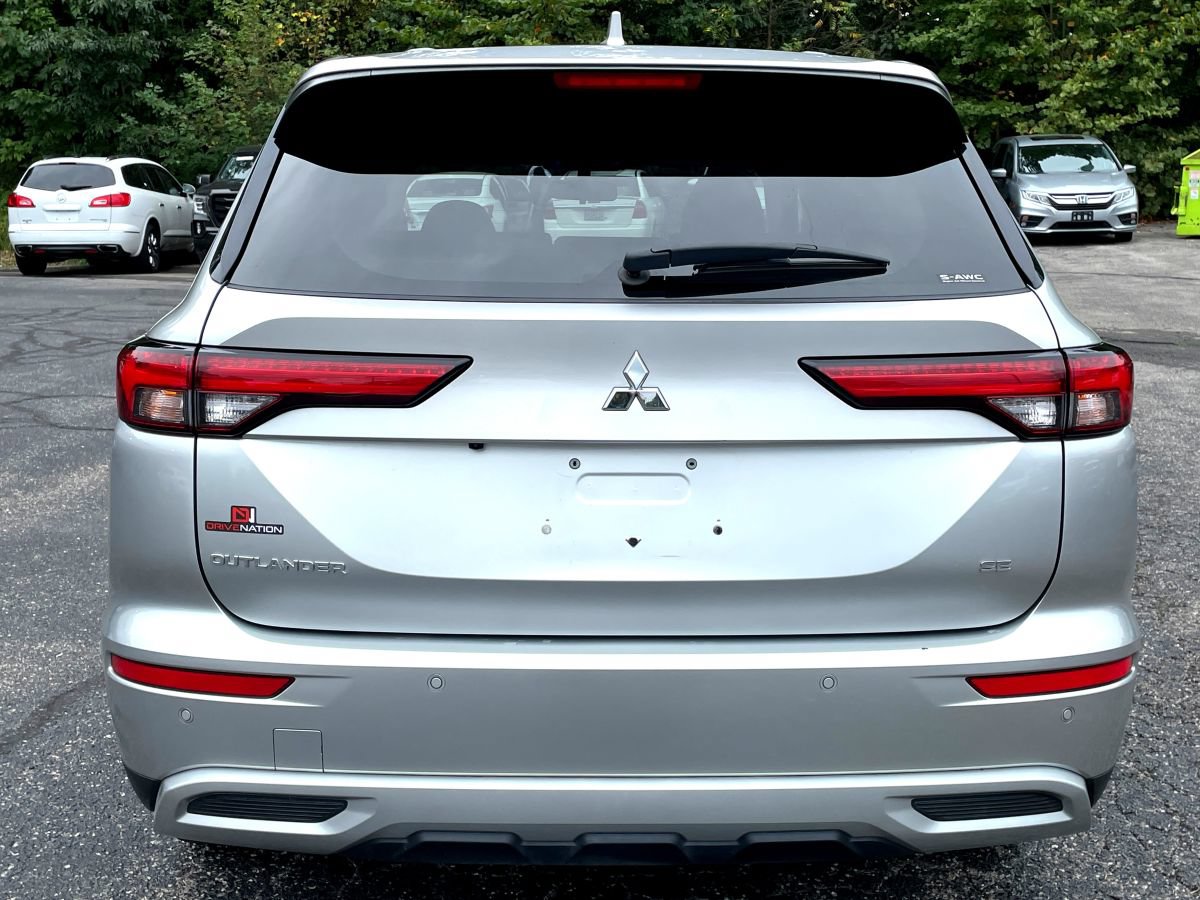 Used 2022 Mitsubishi Outlander SE AWD/4WD image 8