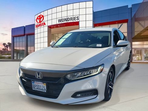 Used 2020 Honda Accord Sport image 2