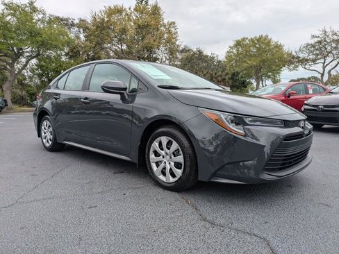 New 2026 Toyota Corolla LE FWD image 2