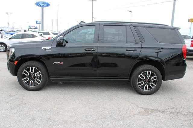 Used 2023 GMC Yukon AT4 w/ AT4 Premium Package AWD/4WD image 11