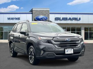 Used 2025 Subaru Forester Premium AWD/4WD video 1