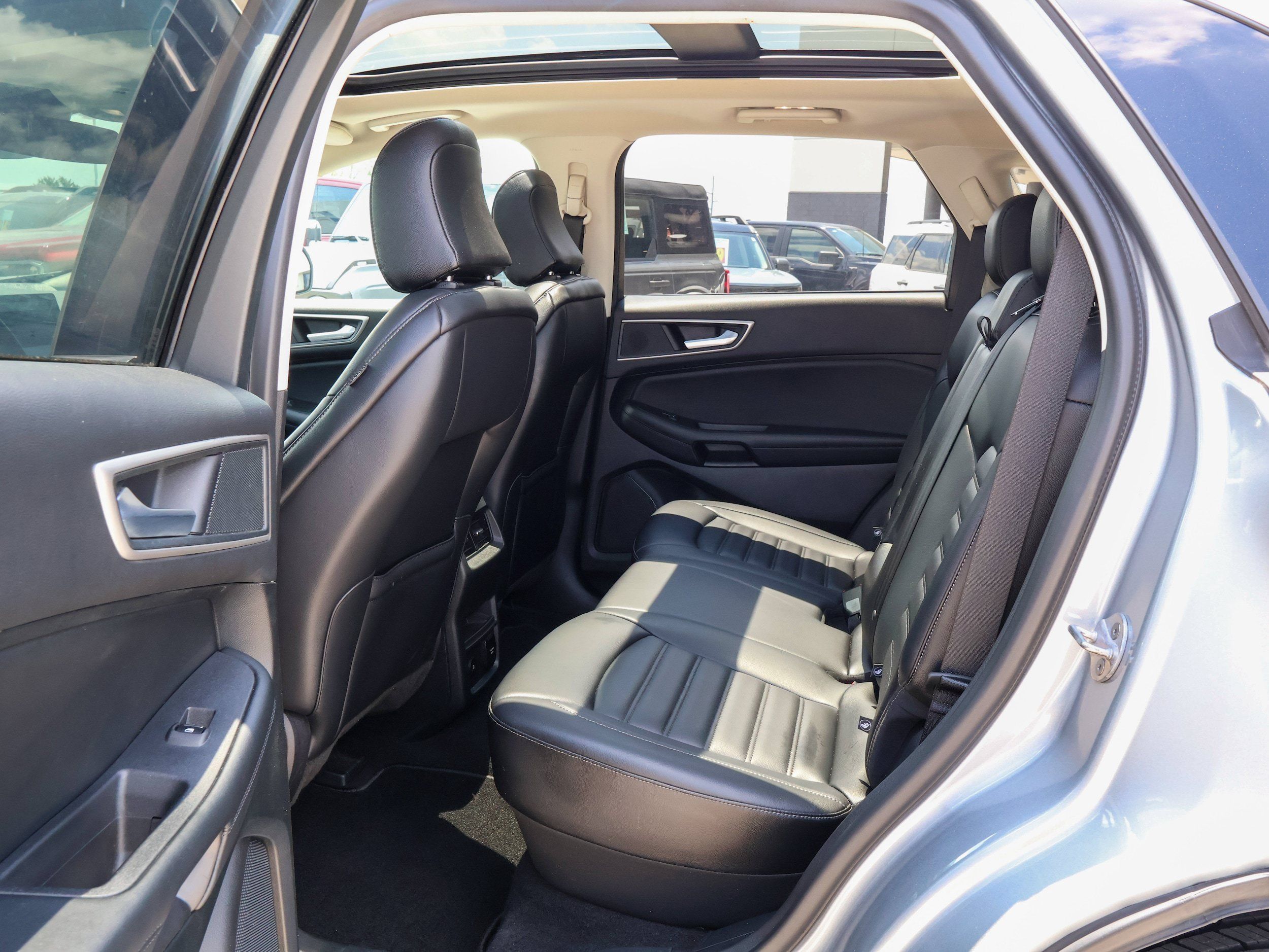 Used 2024 Ford Edge SEL w/ Convenience Package AWD/4WD image 16
