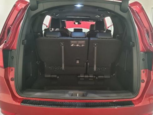 Used 2024 Honda Odyssey Sport image 12