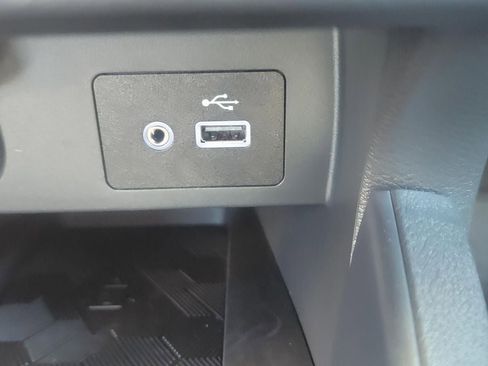 Certified 2025 Nissan Versa SV w/ Trunk Package image 21